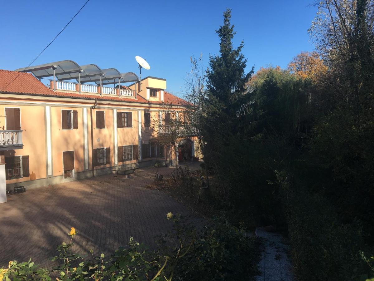 Rossella Alla Villarella Dei Tulipani Asti Extérieur photo