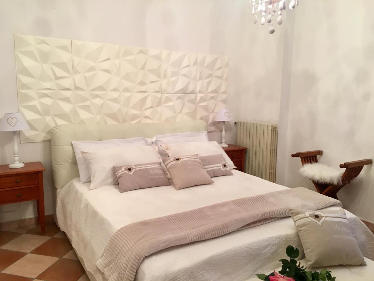 Rossella Alla Villarella Dei Tulipani Asti Extérieur photo